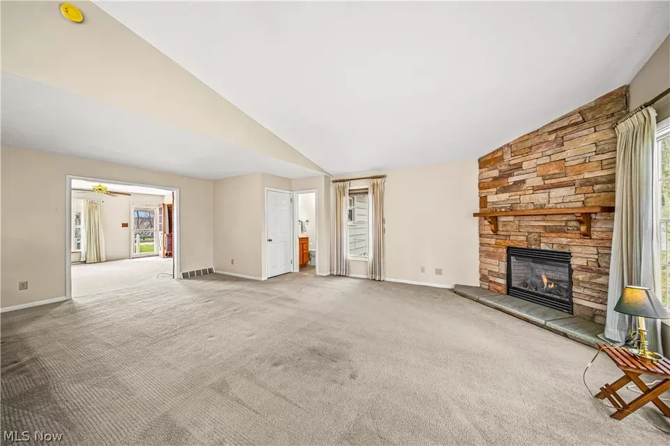 665 Madison Ave, Painesville, OH 44077 35 Photos Movoto