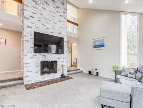 Living - 344 Silver Ridge Dr, Copley, OH 44321 photo 2 of 4