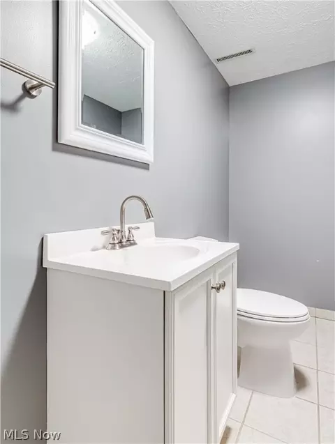 Bath - 344 Silver Ridge Dr, Copley, OH 44321 photo 4 of 4