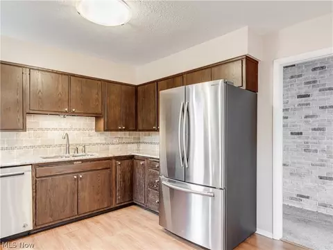 Kitchen - 344 Silver Ridge Dr, Copley, OH 44321 photo 3 of 3