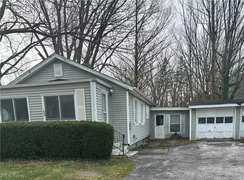 4268 Manchester Rd, Perry, OH 44081