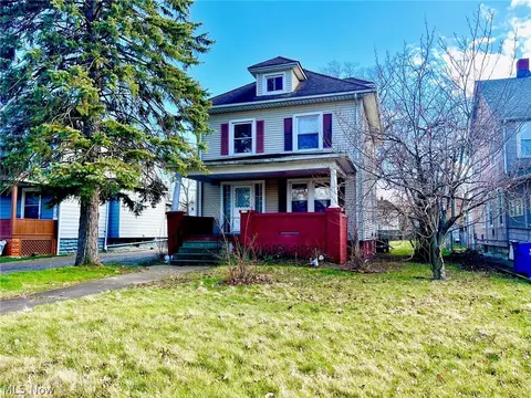 1720 E 31st St, Lorain, OH 44055