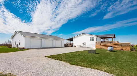 66092 Pisgah Rd, Quaker City, OH 43773