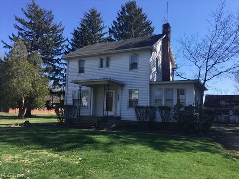 7959 S Cleveland Massillon Rd, Clinton, OH 44216