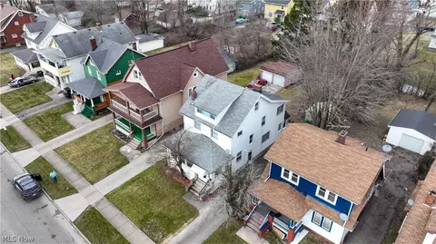 12805 Maplerow Ave, Garfield Heights, OH 44105