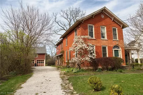 36 South St, Oberlin, OH 44074
