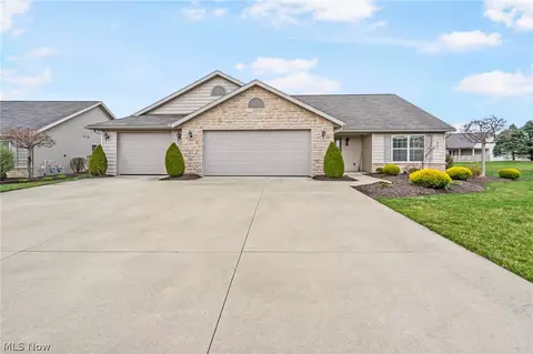 1104 Sequoia Dr NW, Strasburg, OH 44680