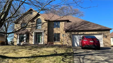 1275 Ashwood Rd, Akron, OH 44312