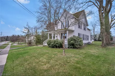13897 Goodwin St, Burton, OH 44021