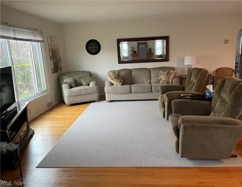 Living - 402 Whipple Ave NW, Canton, OH 44708 photo 1 of 2