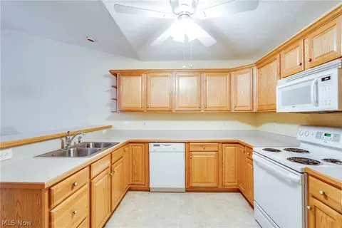 Kitchen - 2415 Wright State Dr SE, Massillon, OH 44646 photo 4 of 4