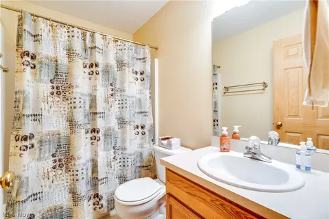 Bath - 2415 Wright State Dr SE, Massillon, OH 44646 photo 1 of 2