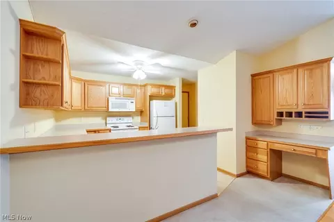 Kitchen - 2415 Wright State Dr SE, Massillon, OH 44646 photo 2 of 4