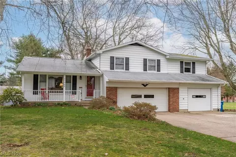 2159 Portage Line Rd, Mogadore, OH 44260