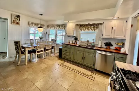 Kitchen - 210 High St, Dover, OH 44622 photo 1 of 2