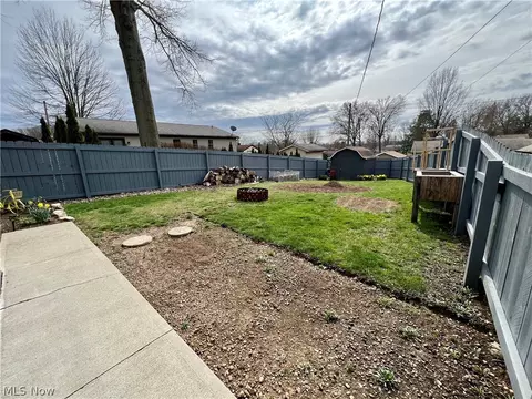 Exterior - 210 High St, Dover, OH 44622 photo 7 of 10