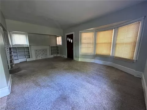 1409 E 86th St, Cleveland, OH 44106 photo 2