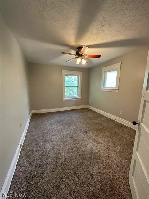 1409 E 86th St, Cleveland, OH 44106 photo 6