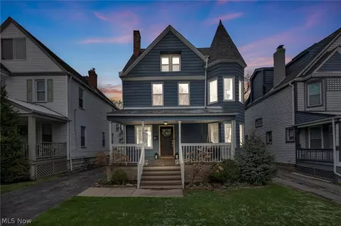 1428 Elmwood Ave, Lakewood, OH 44107