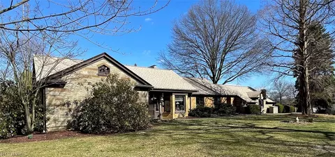 526 Ridgeleigh Dr, Minerva, OH 44657