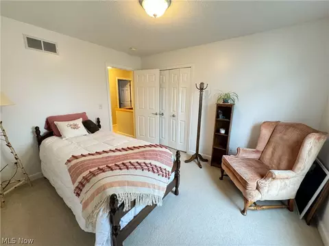 Bedroom - 7771 Gresham Ln, Hudson, OH 44236 photo 5 of 12