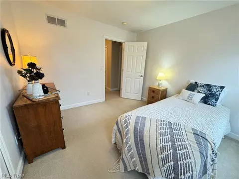 Bedroom - 7771 Gresham Ln, Hudson, OH 44236 photo 7 of 12