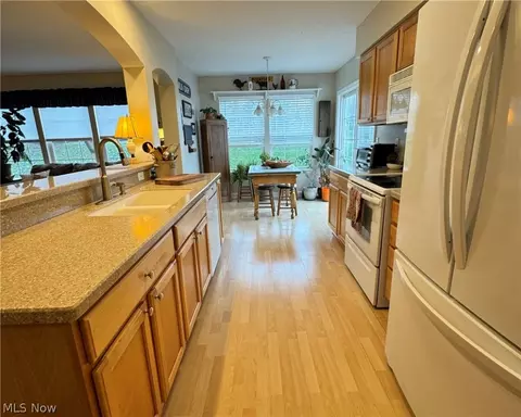 Kitchen - 7771 Gresham Ln, Hudson, OH 44236 photo 1 of 5