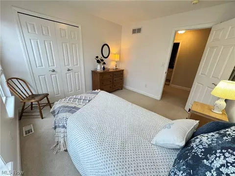 Bedroom - 7771 Gresham Ln, Hudson, OH 44236 photo 8 of 12