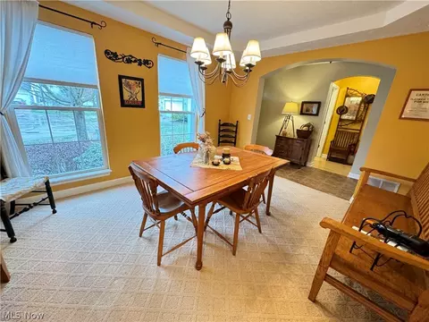 Dining - 7771 Gresham Ln, Hudson, OH 44236 photo 3 of 5