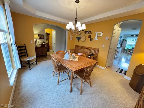 Dining - 7771 Gresham Ln, Hudson, OH 44236 photo 5 of 5