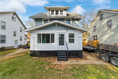 923 Vince Ave NW, Canton, OH 44708 photo 1