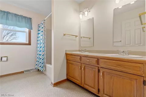 3440 Briton Cir NW, Canton, OH 44708 photo 24