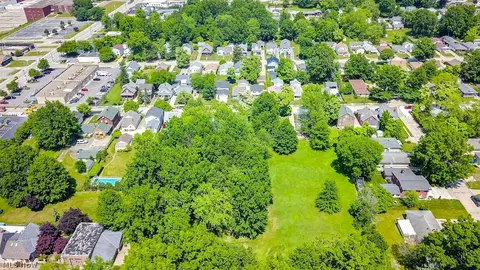 View/Area - 1710 E 296th St, Wickliffe, OH 44092 photo 1 of 10