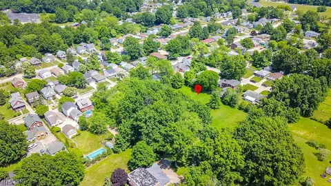 View/Area - 1710 E 296th St, Wickliffe, OH 44092 photo 7 of 10