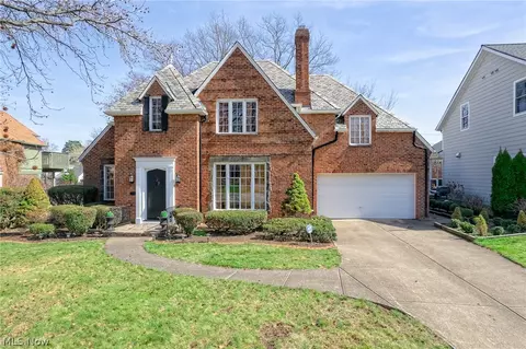 357 Morewood Pkwy, Rocky River, OH 44116