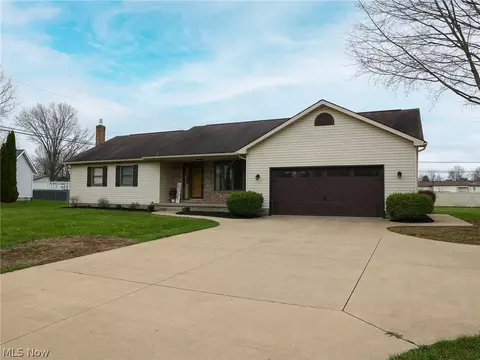 4993 Emalene Rd, Wooster, OH 44691