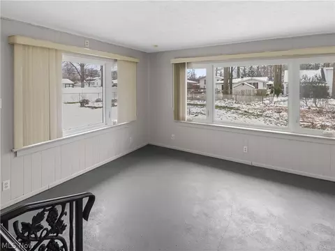 533 Hartford Dr, Elyria, OH 44035 photo 22