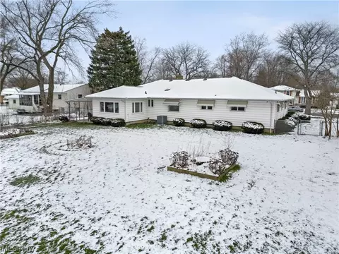 533 Hartford Dr, Elyria, OH 44035 photo 46