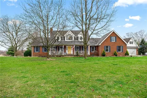 11031 Detwiler Rd, Columbiana, OH 44408