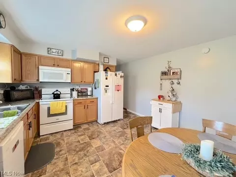 Kitchen - 129 High St, Dover, OH 44622 photo 3 of 3