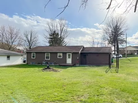 Exterior - 129 High St, Dover, OH 44622 photo 1 of 2