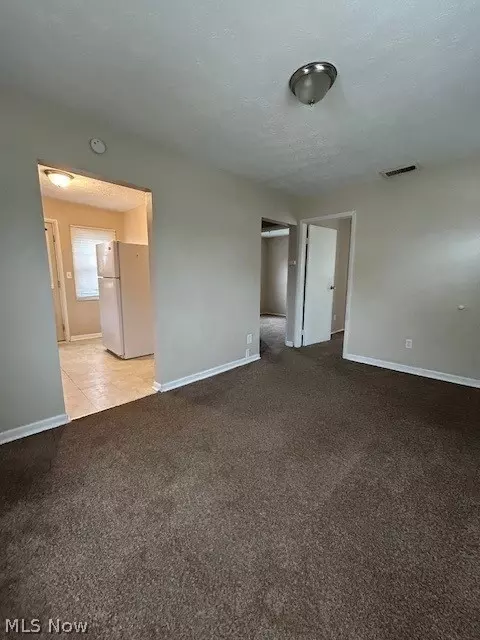 821 Eugene St, Akron, OH 44306 photo 10