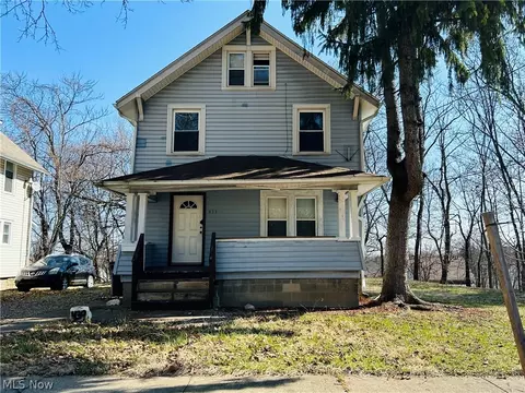 439 Whitney Ave, Akron, OH 44306