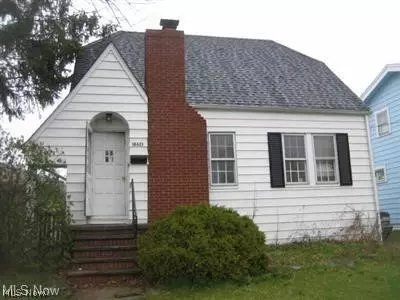 18621 Raymond St, Maple Heights, OH 44137