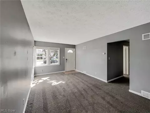 152 Stephens Rd, Akron, OH 44312 photo 8