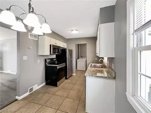 152 Stephens Rd, Akron, OH 44312 photo 6