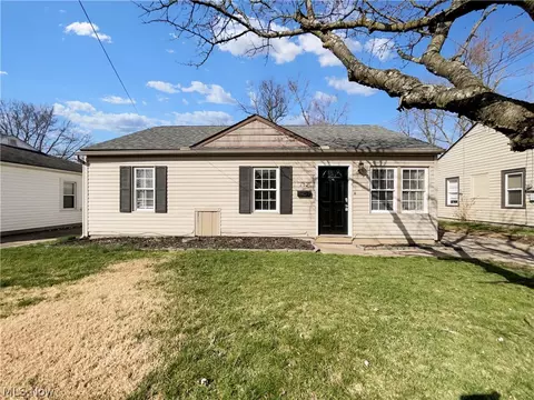 152 Stephens Rd, Akron, OH 44312