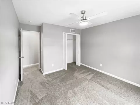 231 Rauscher Ct, Elyria, OH 44035 photo 9