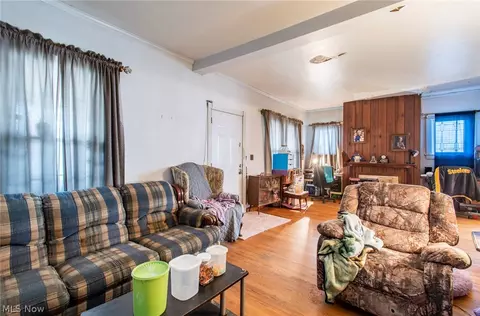 Living - 335 E Ohio Ave, Sebring, OH 44672 photo 1 of 1