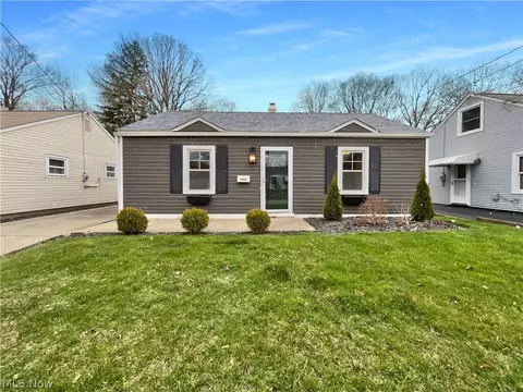 2553 Edgebrook Ave, Akron, OH 44312